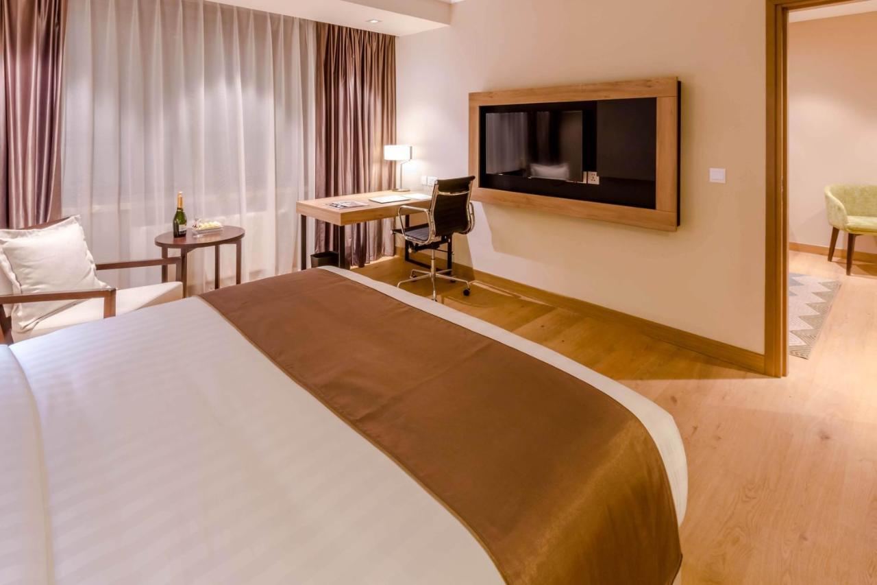 Holiday Inn Ulaanbaatar By Ihg Экстерьер фото