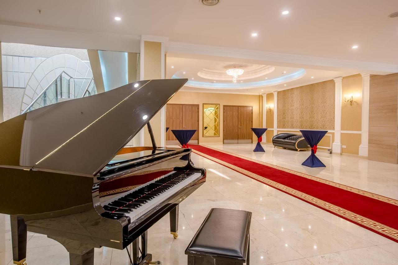 Holiday Inn Ulaanbaatar By Ihg Экстерьер фото