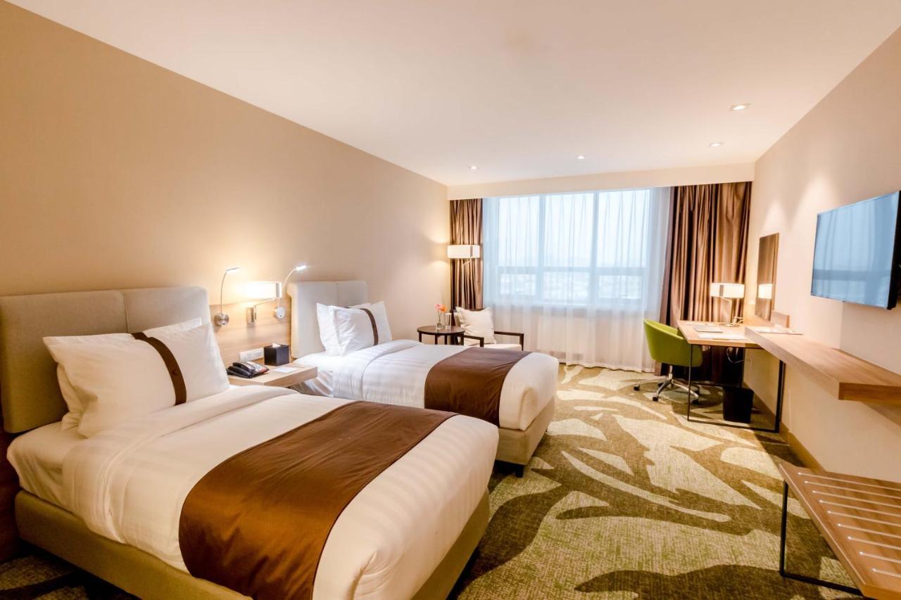 Holiday Inn Ulaanbaatar By Ihg Экстерьер фото